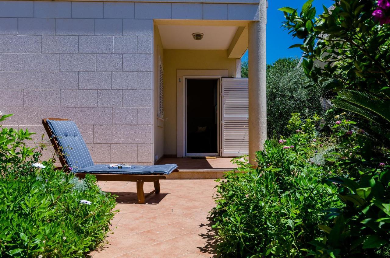 Private Garden Apartment ドゥブロブニク エクステリア 写真