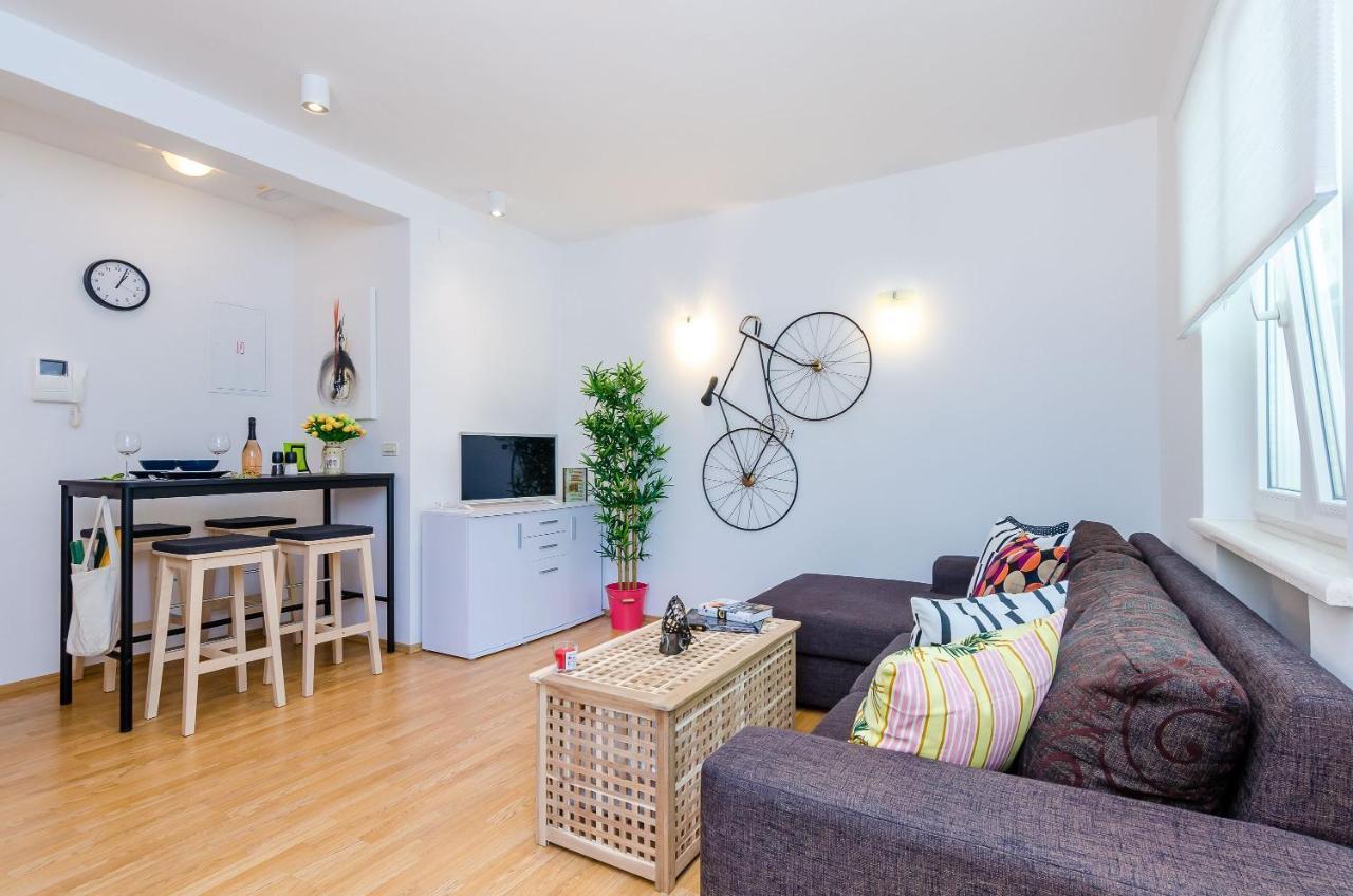 Private Garden Apartment ドゥブロブニク エクステリア 写真