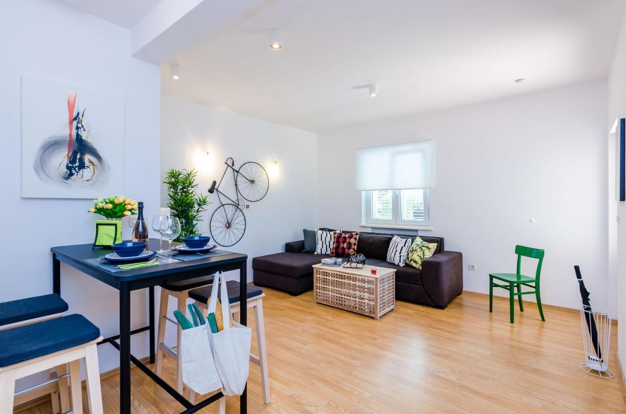 Private Garden Apartment ドゥブロブニク エクステリア 写真