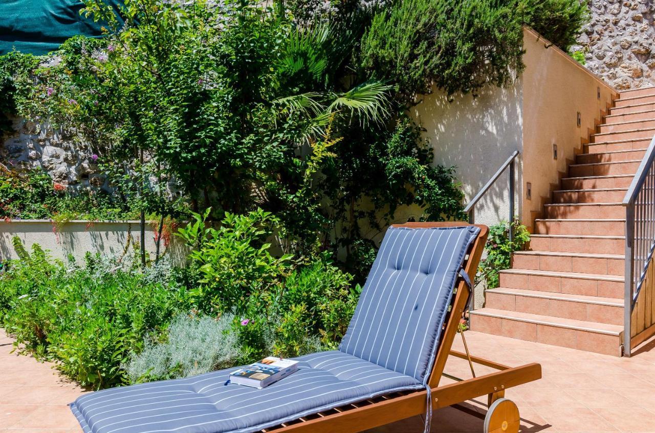 Private Garden Apartment ドゥブロブニク エクステリア 写真