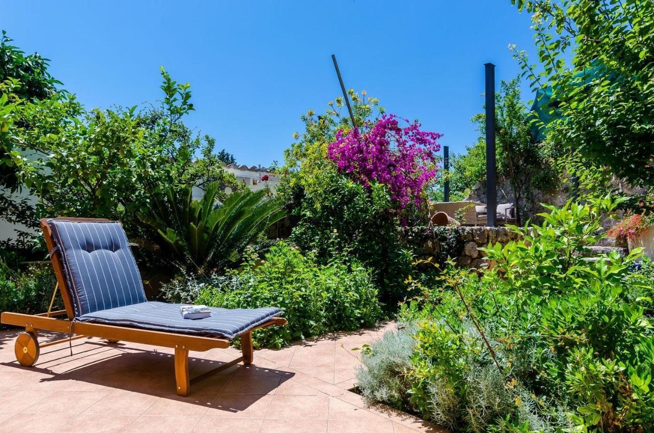 Private Garden Apartment ドゥブロブニク エクステリア 写真